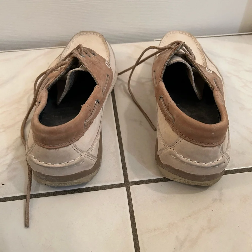 Men’s boat shoes